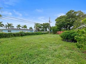 421 W 33 Street, West Palm Beach FL 33404