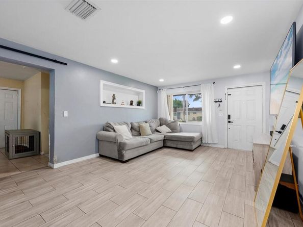 421 W 33 Street, West Palm Beach FL 33404