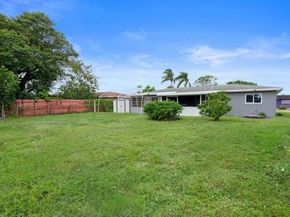 421 W 33 Street, West Palm Beach FL 33404