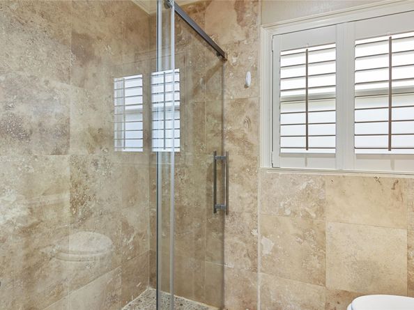 16686 Golfview Dr, Weston FL 33326