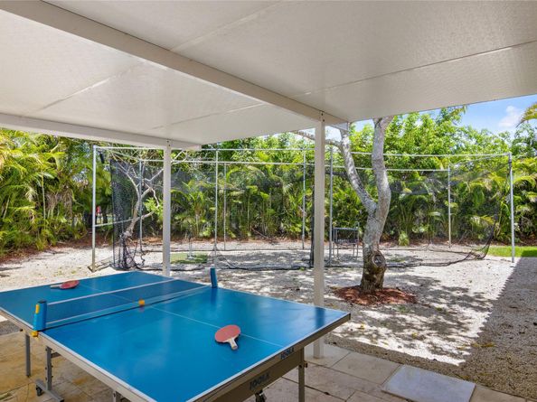 16686 Golfview Dr, Weston FL 33326