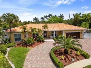 16686 Golfview Dr, Weston FL 33326