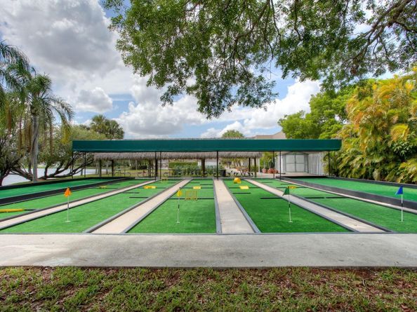 16686 Golfview Dr, Weston FL 33326