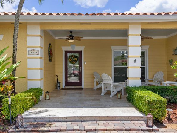16686 Golfview Dr, Weston FL 33326