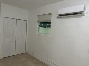 6861 Park Street, Hollywood FL 33024