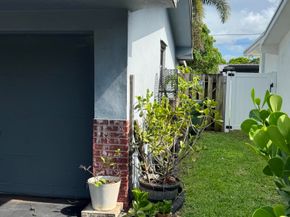 8780 NW 11th Street, Pembroke Pines FL 33024