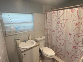 17800 NW 14th Place, Miami Gardens FL 33169