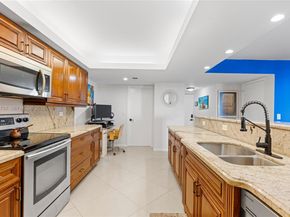 825 Egret Circle 504, Delray Beach FL 33444