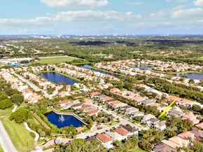 125 Bonnette Hunt Club Lane, Palm Beach Gardens FL 33418