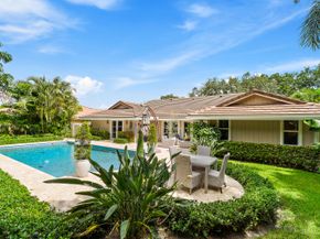 10 Bentwood Road, Palm Beach Gardens FL 33418