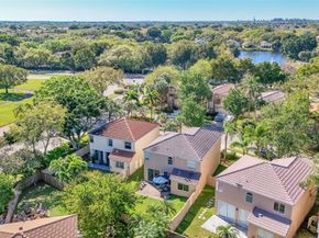 10615 NW 12th Court, Plantation FL 33322