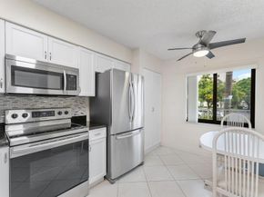 7260 Kinghurst Drive 205, Delray Beach FL 33446