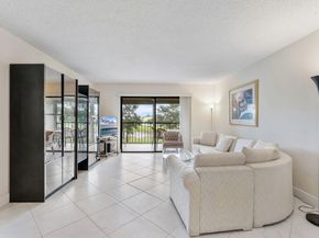 7260 Kinghurst Drive 205, Delray Beach FL 33446