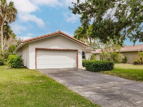 827 NW 87th Avenue, Coral Springs FL 33071