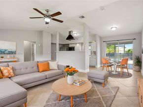827 NW 87th Avenue, Coral Springs FL 33071