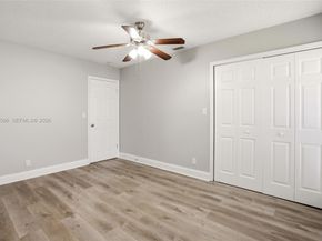 827 NW 87th Avenue, Coral Springs FL 33071
