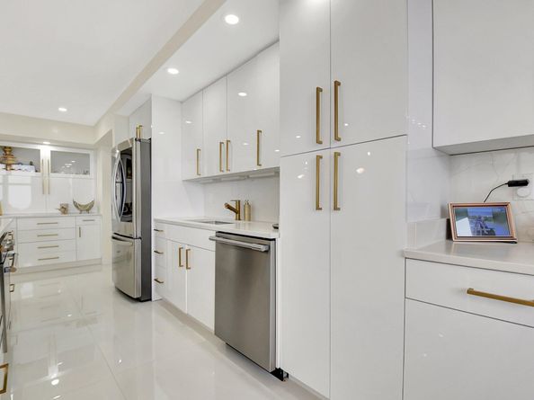 5440 N Ocean Drive 1002, Singer Island FL 33404