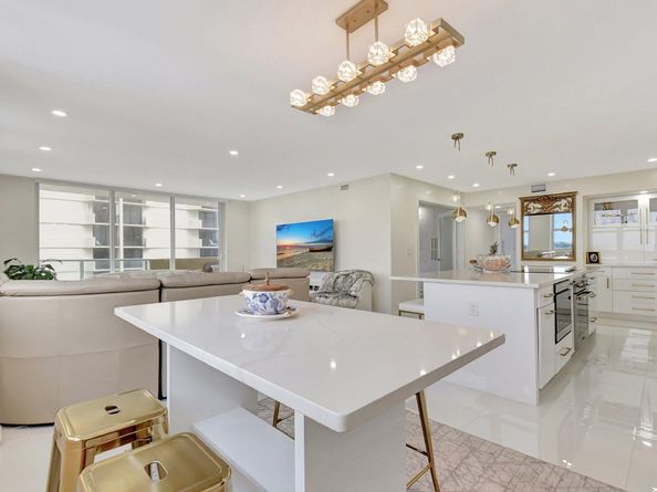 5440 N Ocean Drive 1002, Singer Island FL 33404