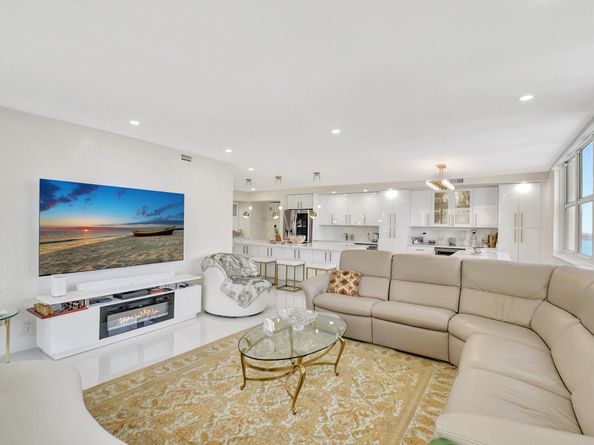 5440 N Ocean Drive 1002, Singer Island FL 33404