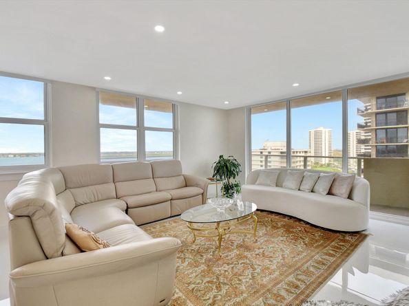 5440 N Ocean Drive 1002, Singer Island FL 33404