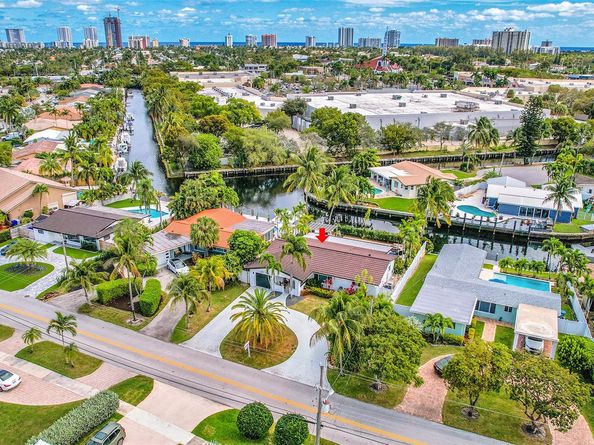 1080 SE 9th Ave, Pompano Beach FL 33060