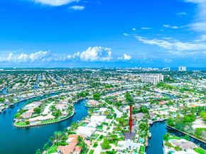 1080 SE 9th Ave, Pompano Beach FL 33060