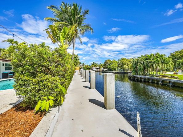 1080 SE 9th Ave, Pompano Beach FL 33060