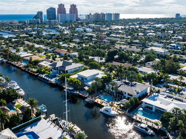 2817 NE 26th Ct, Fort Lauderdale FL 33306