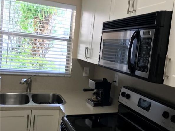 2881 N Pine Island Rd 112, Sunrise FL 33322