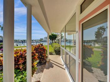 1124 Seminole Dr