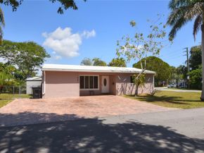981 SW 32nd St, Fort Lauderdale FL 33315