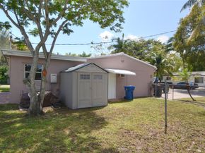 981 SW 32nd St, Fort Lauderdale FL 33315