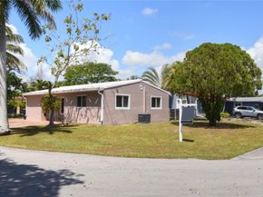 981 SW 32nd St, Fort Lauderdale FL 33315