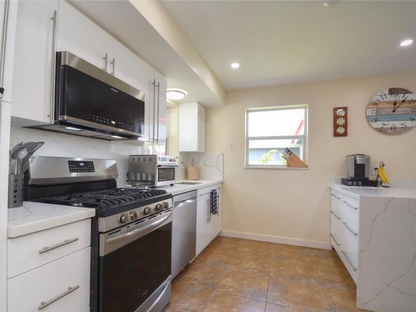981 SW 32nd St, Fort Lauderdale FL 33315