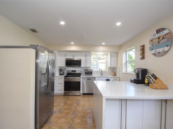 981 SW 32nd St, Fort Lauderdale FL 33315