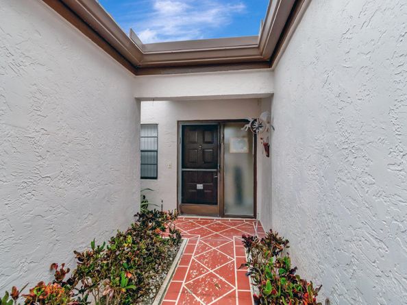 6344 Kings Gate Circle, Delray Beach FL 33484