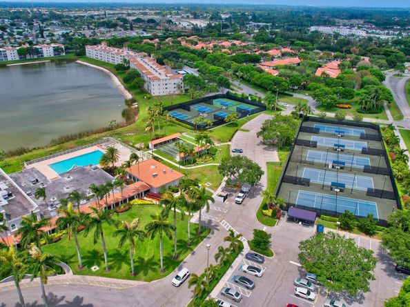 6344 Kings Gate Circle, Delray Beach FL 33484