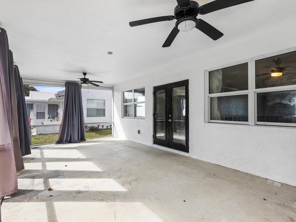 2300 SW 21st Way, Boynton Beach FL 33426