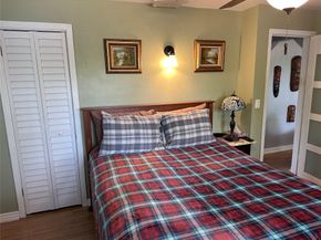 824 NE 17th Ct, Fort Lauderdale FL 33305