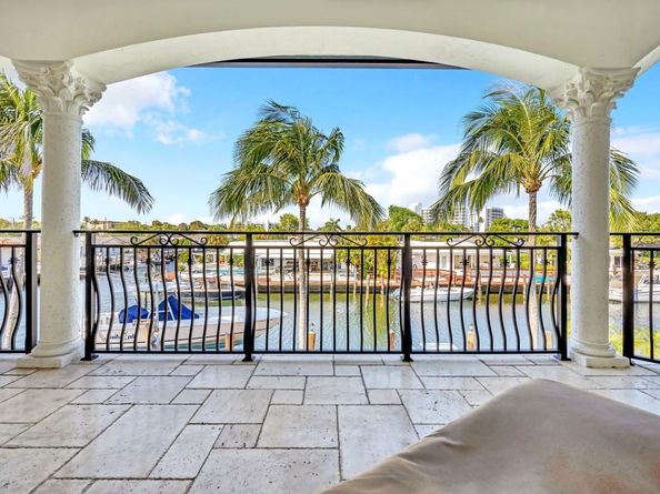 1261 NE 27th Way, Pompano Beach FL 33062