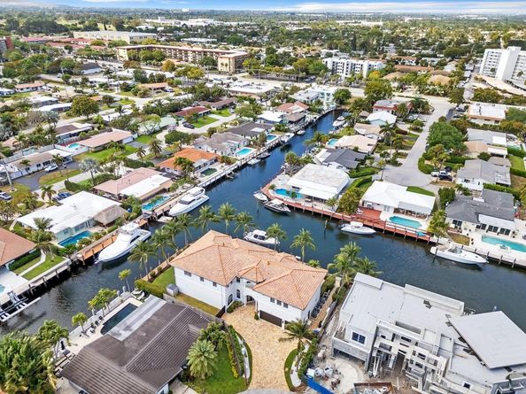 1261 NE 27th Way, Pompano Beach FL 33062