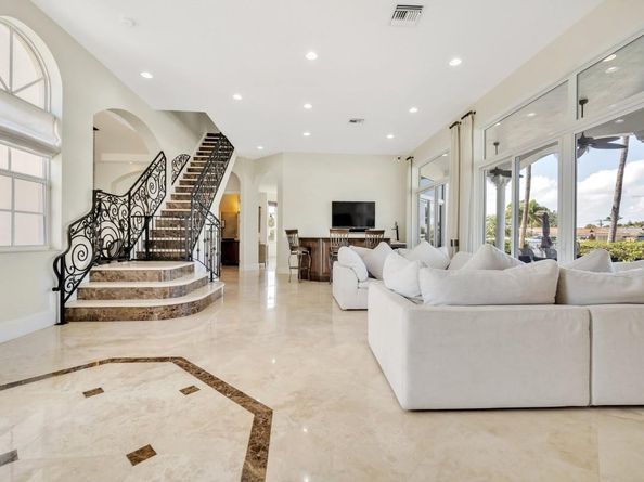 1261 NE 27th Way, Pompano Beach FL 33062
