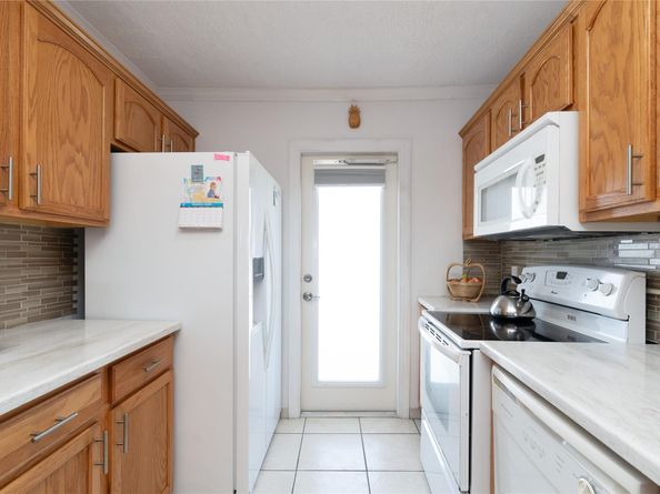 2731 NE 14th Street Cswy 1006, Pompano Beach FL 33062
