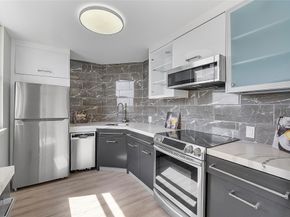 136 Lakeshore Dr 10, North Palm Beach FL 33408
