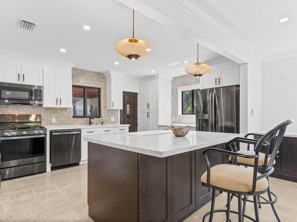 901 Guava Isle, Fort Lauderdale FL 33315