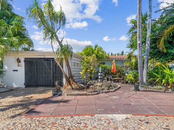 901 Guava Isle, Fort Lauderdale FL 33315