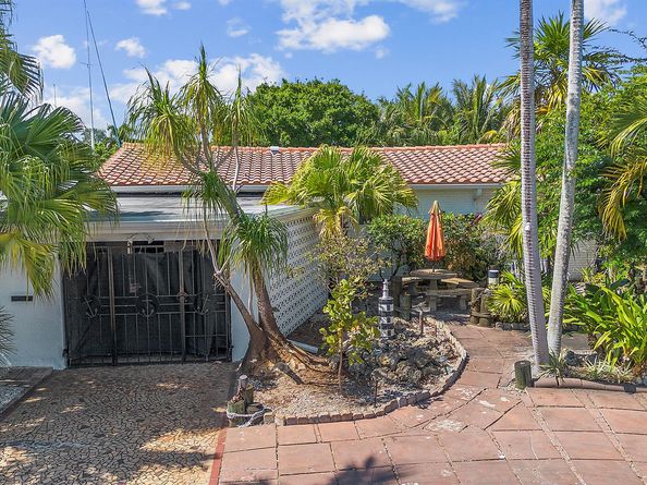 901 Guava Isle, Fort Lauderdale FL 33315