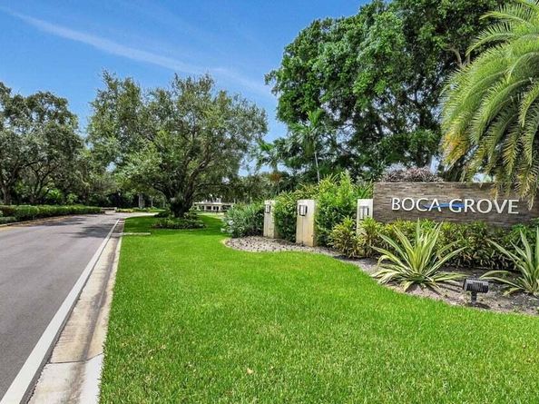 7370 Orangewood Lane 305, Boca Raton FL 33433