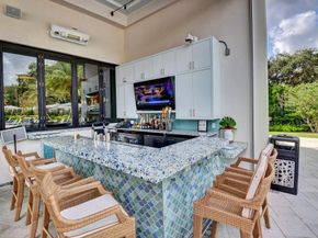 7370 Orangewood Lane 305, Boca Raton FL 33433