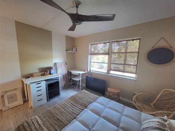 8220 SW 24th St 4215, North Lauderdale FL 33068